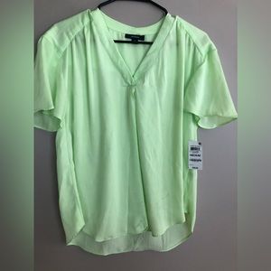 NWT ALFANI Green Slinky Short Sleeve Blouse  Size M  $60